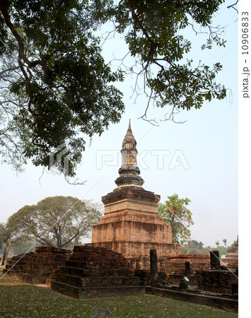 Temple Buddha Statue in Sukhothai Historical Park,Thailand Temple Buddha Statue in Sukhothai Historical Park,Thailand 10906833