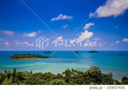 Sky and Sea 10907400