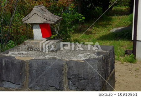 屋敷神　屋敷の神様 10910861