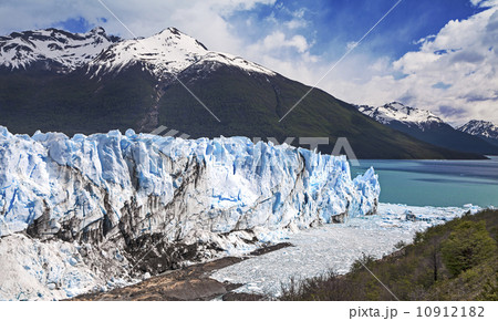 Beautiful  glacier. 10912182