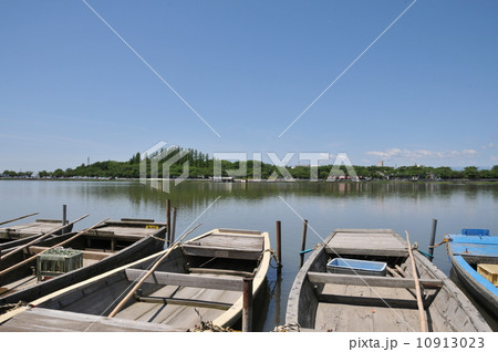 伊佐沼の小舟 10913023