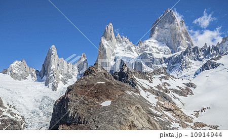 Fitz Roy Mountain Range, Argentina 10914944