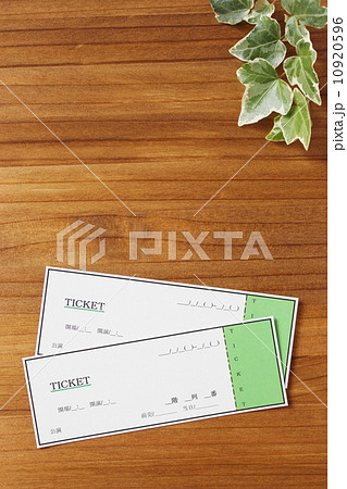 ペアチケット 【ナチュラルテイスト】【コピースペース】 ペアチケット 【ナチュラルテイスト】【コピースペース】 10920596