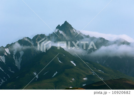 南浜から望む早朝の利尻山 南浜から望む早朝の利尻山 10920682