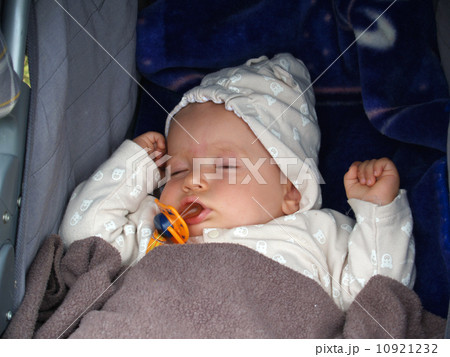 Sleeping baby Sleeping baby 10921232