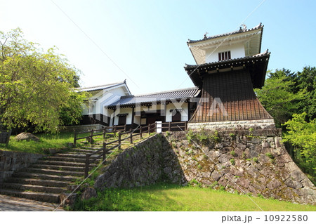 5月岐阜 岩村城・藩主邸太鼓櫓と表御門 5月岐阜 岩村城・藩主邸太鼓櫓と表御門 10922580