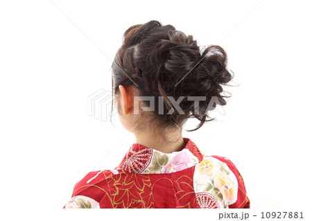 浴衣の女性の髪型 10927881