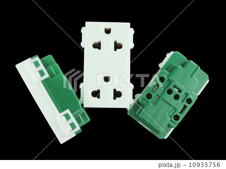 Electrical outlet (socket plug) 10935756