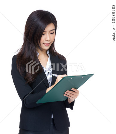 Asia businesswoman record with clipboard Asia businesswoman record with clipboard 10939588
