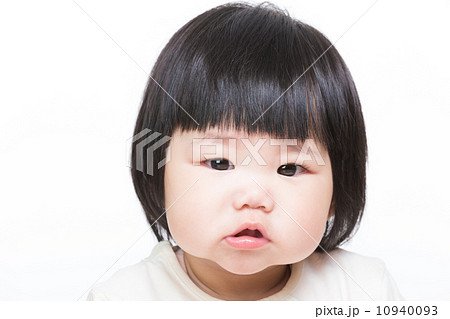 Asia little girl portrait Asia little girl portrait 10940093