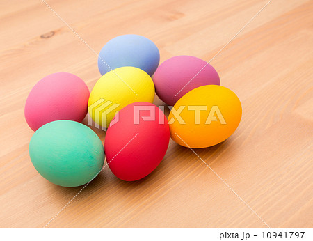 Colourful painted easter egg Colourful painted easter egg 10941797