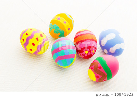 Beautiful pattern easter egg 10941922