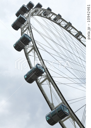 Ferris wheel 10942461