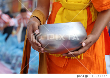 Buddhist monk's alms bowl Buddhist monk's alms bowl 10947737