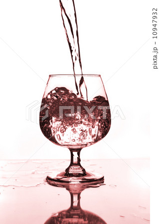 wine glass with water wine glass with water 10947932