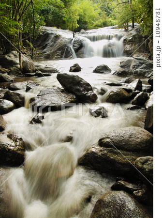Kao Chon waterfall, Ratchaburi, Thailand Kao Chon waterfall, Ratchaburi, Thailand 10948781