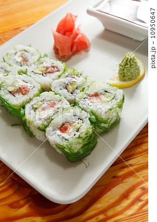 tasty sushi 10950647