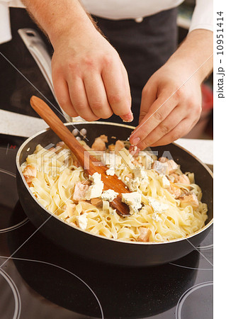chef at work chef at work 10951414