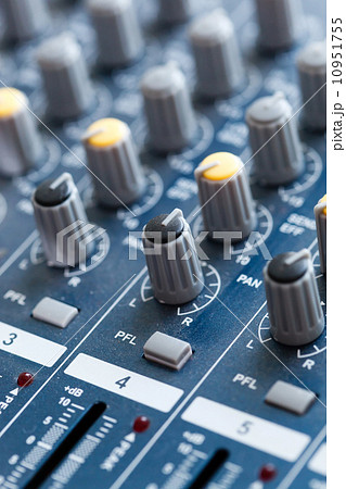 Music Studio Music Studio 10951755
