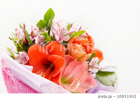 flowers bouquet 10951932