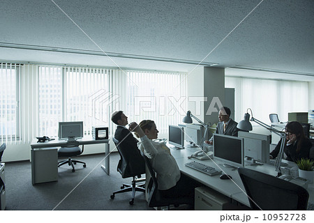 多世代ビジネス 10952728