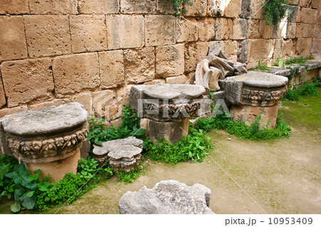 Bellapais abbey Bellapais abbey 10953409