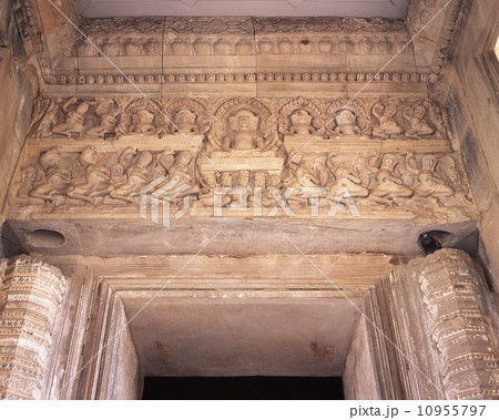 ピーマイ歴史公園まぐさ石 10955797