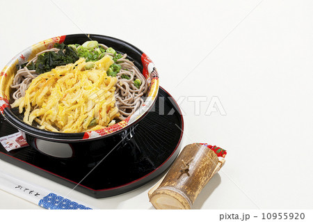 ジュレだしの・天ぷらそば 10955920