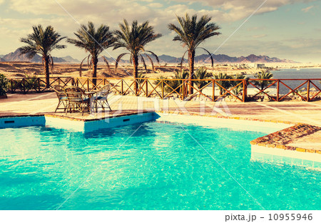 Swimming pool Swimming pool 10955946