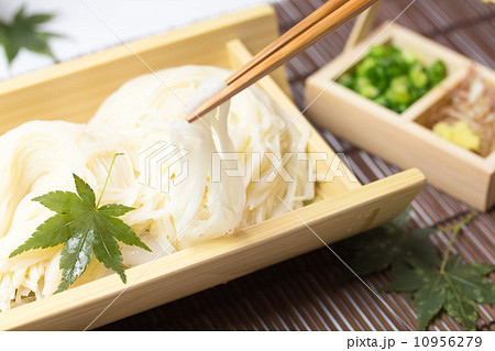 夏の料理・味覚~そうめん~ 夏の料理・味覚~そうめん~ 10956279