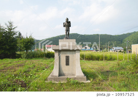 下川町の二宮金次郎像 10957525