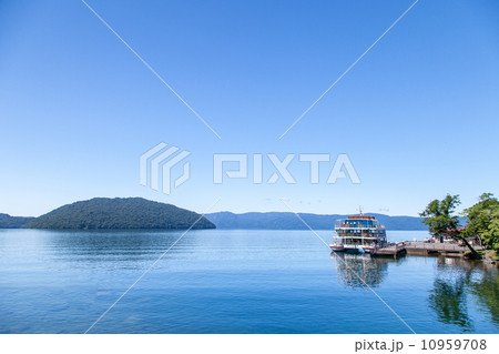 夏の十和田湖 夏の十和田湖 10959708