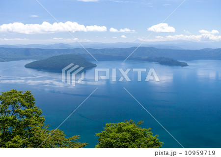 十和田湖、御鼻部山展望台からの眺め 10959719