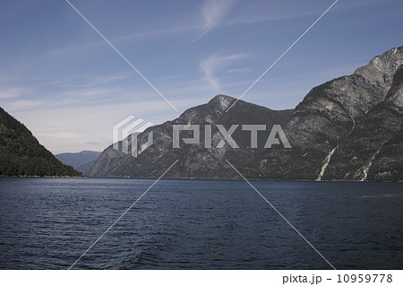 フィヨルドの風景 10959778