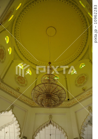 Inside dome of Kapitan Keling Mosque in Penang Inside dome of Kapitan Keling Mosque in Penang 10962283