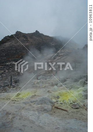 硫黄山(弟子屈町のアトサヌプリ) 硫黄山(弟子屈町のアトサヌプリ) 10963811