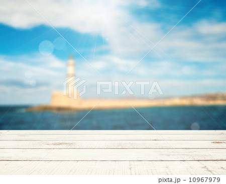 Idyllic seascape 10967979