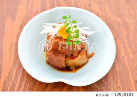 ラフテー。（豚肉の角煮）。※浜松産なので正式にラフテーではない可能性があります。ご了承の上ご購入ください。 10969181
