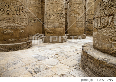 Ancient ruins of Karnak Ancient ruins of Karnak 10971795