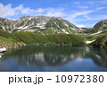 立山雄山とミクリガ池 10972380