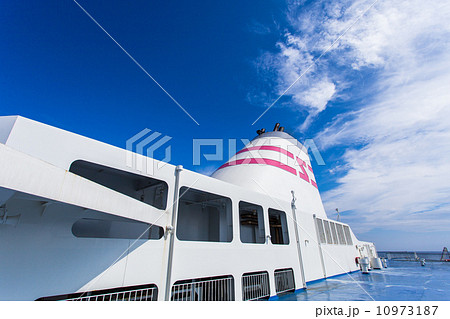 フェリー船上 10973187