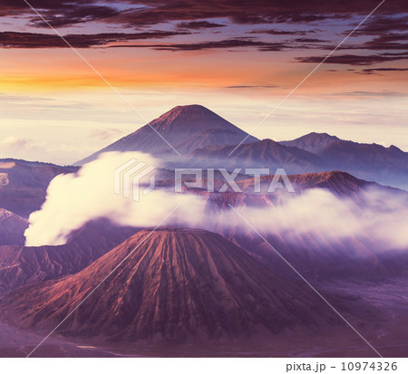 Bromo Bromo 10974326