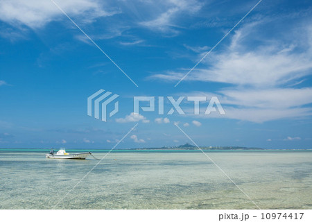 沖縄の海　備瀬海岸 10974417