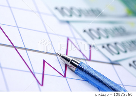 Economic Growth 10975560