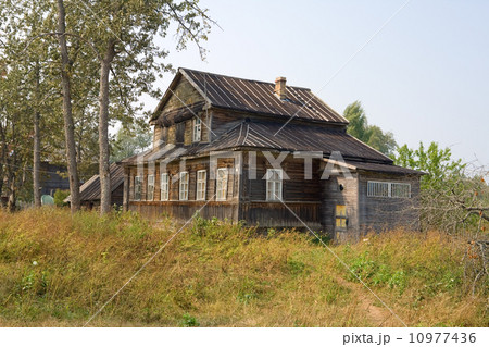 Old wooden house in village Old wooden house in village 10977436
