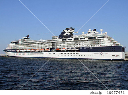 セレブリティ・ミレニアム 10977471