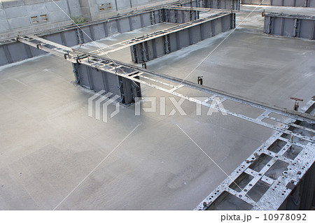 基礎工事　住宅　新築現場 10978092