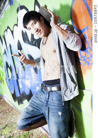 Skateboarder 10978845