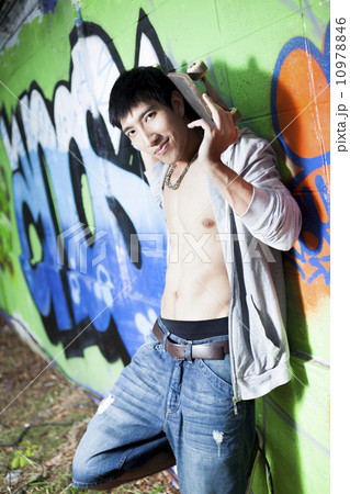 Skateboarder 10978846