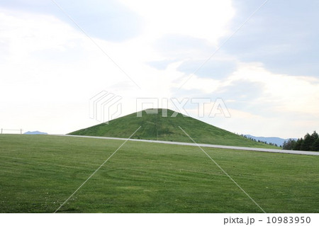 少しだけ遠景のモエレ山 少しだけ遠景のモエレ山 10983950